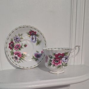 Royal Albert Flower of the Month Series March Anemones bone china